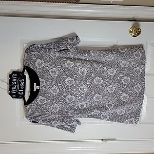 Dress Barn Woman 1X Cold Shoulder Blouse Silver Gray Black